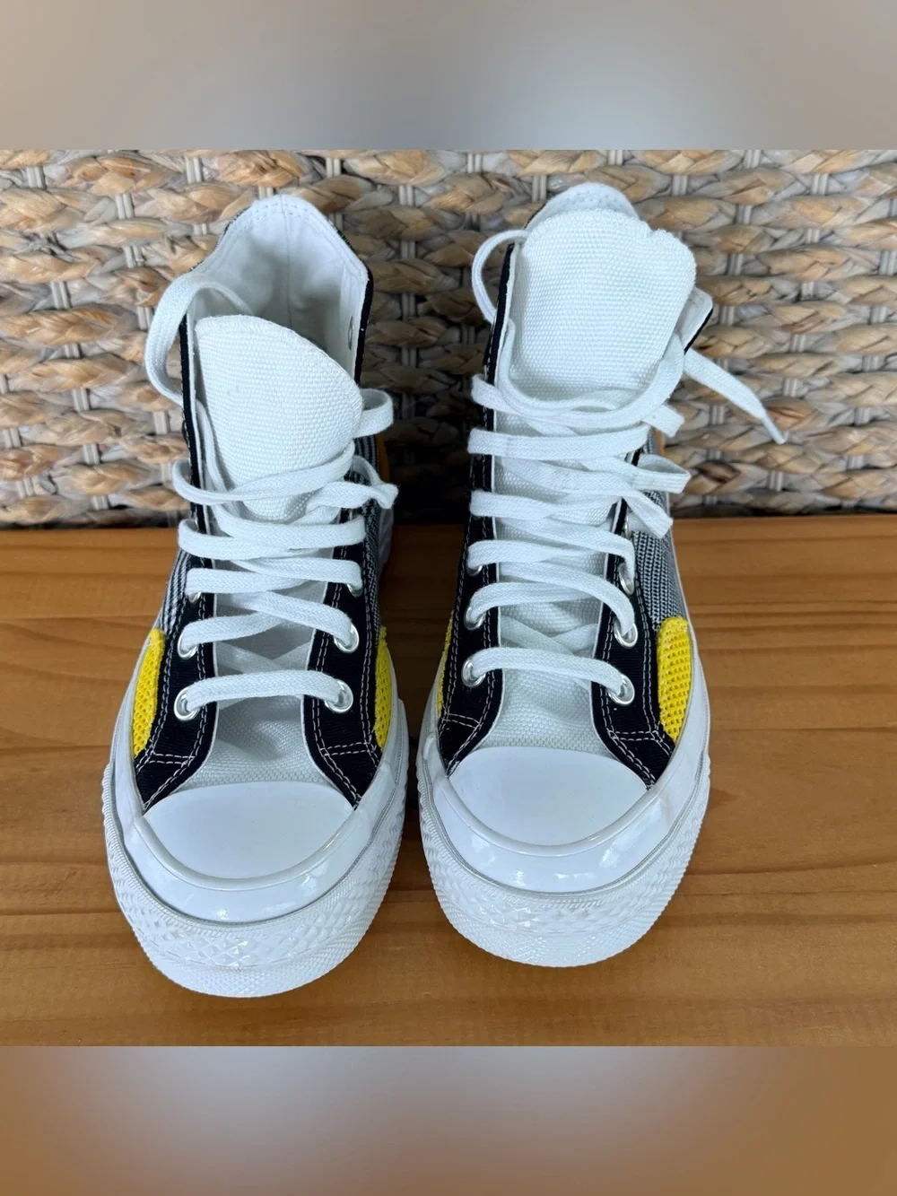 CONVERSE ALL STAR Chuck Taylor 70 Hi Lace-Up Men 4/WOMEN 6 Black/Yellow